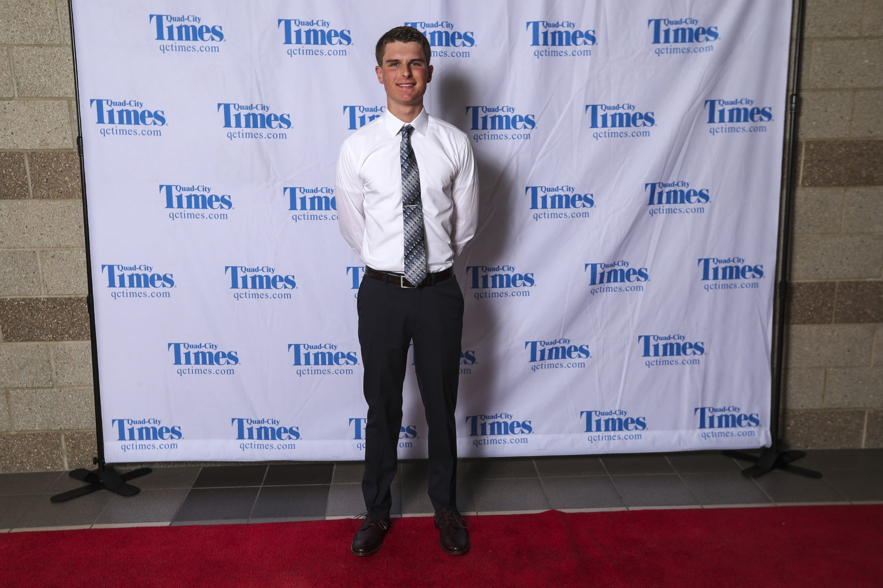 051518-salute-to-academics-red-carpet-015
